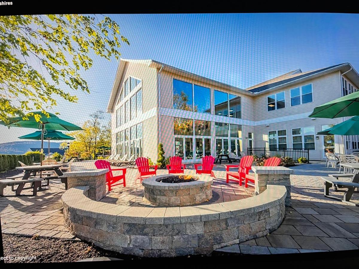 Vacation Village In The Berkshires Hancock Exteriér fotografie The Lake Campus
