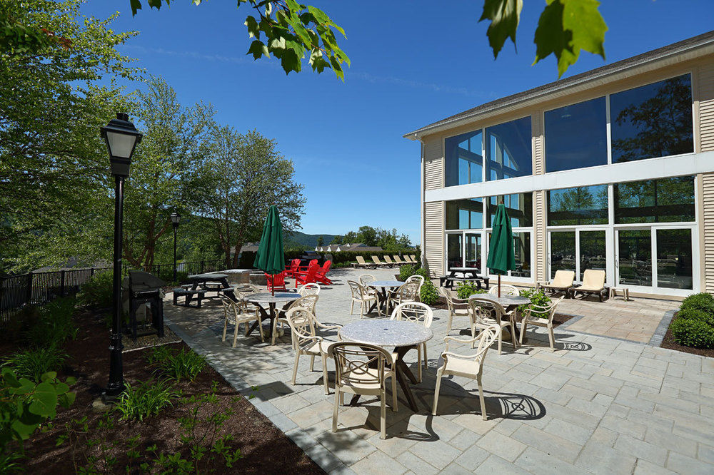 Vacation Village In The Berkshires Hancock Exteriér fotografie The patio at the Student Union Building
